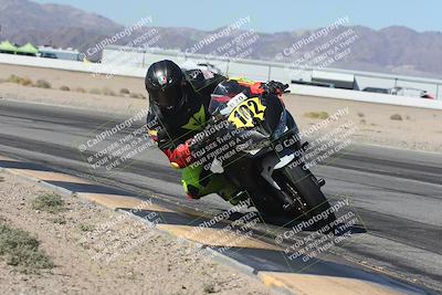 media/Oct-30-2025-Racers Edge (Thu) [[dabbdaf680]]/3-B Group/Session 3 (Turn 15 Inside)/